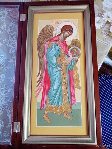 Рукописная икона с киотом "Ангел хранитель",  левкас, яичная темпера, 61х31см с киотом, 52х23см б/киота.