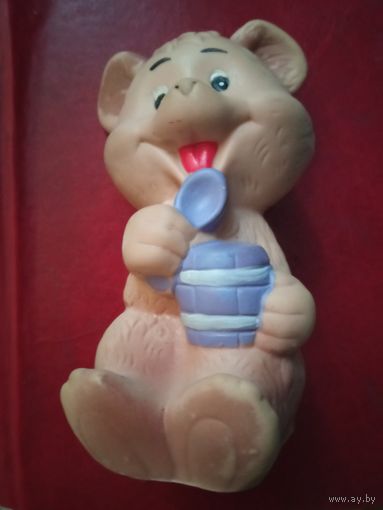 Игрушка резиновая Медведь с бочкой мёда