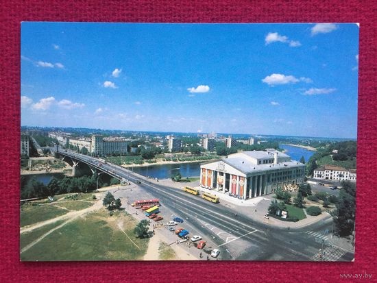 Витебск. Вид на реку Западная Двина и Кировский мост. Захарченко 1982 г. Чистая.
