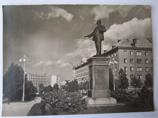 Таллинн. Аллея Ленина. Фото Е. Саар. 1963 г.