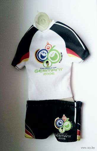 Сувенирная форма сборной Германии 2006-лицензия