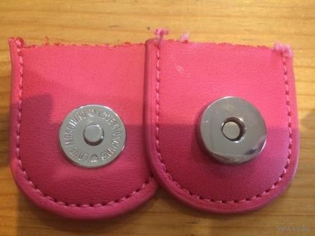 Кнопка Love Moschino, оригинал, новая. Не пользовалась сразу срезала с сумки. Диаметр 17 мм.