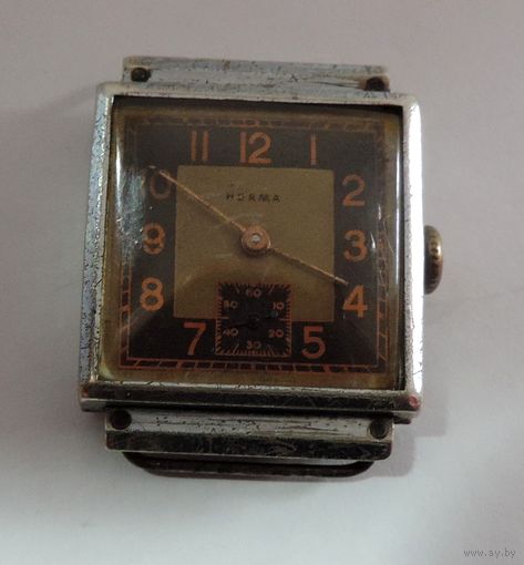 Часы мужские 30-х годов "Herma"  Швейцария. Не исправные. Размер 2.6-3.5 см.