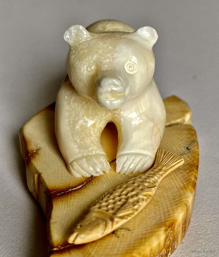 (Бронь) Окимоно - фигурка медвежонок с рыбкой