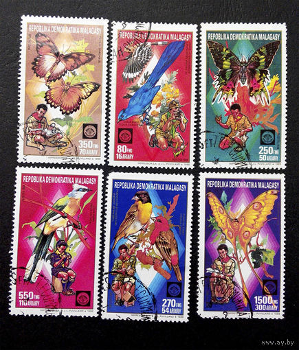 Мадагаскар 1988 г. Скаутское движение. Бабочки. Птицы. Фауна, полная серия из 6 марок #0144-Ф1