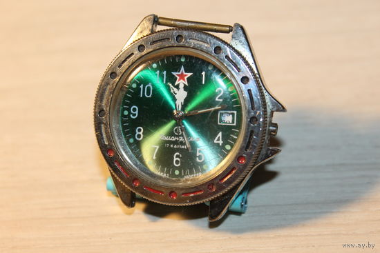 Механические часы "Командирские", 17 камней, заказ МО СССР, условно рабочие, состояние оценивайте по фото.