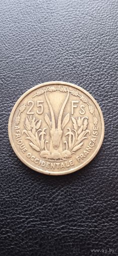 Того (Французская Западная Африка) 25 франков 1957 г.
