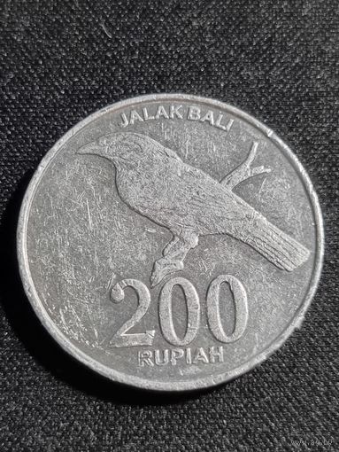 Индонезия 200 рупий 2003