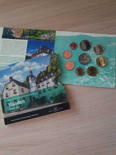 Люксембург 2022 год. 1, 2, 5, 10, 20, 50 евроцентов, 1, 2 евро и 2 евро юбилейные 2022 года - Особый знак МД - 50 лет флагу Люксембурга. Набор монет в BU буклете.