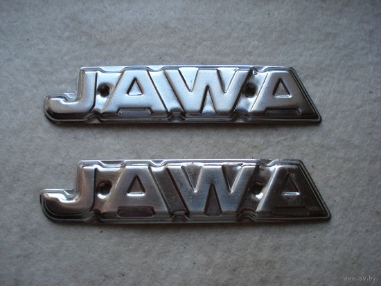 Эмблемы на топливный бак мотоцикла "Jawa-350" (модель 638-0-00), Чехословакия.