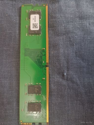 Kingston DDR4 4 GB - новая