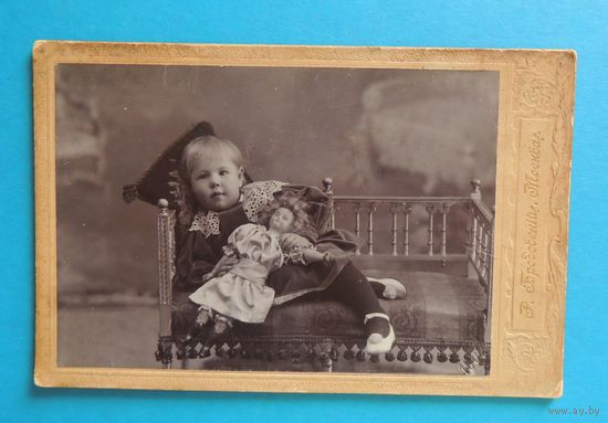 Фото кабинет-портрет "Маленькая леди", до 1917 г., Москва, фот. Бродовский