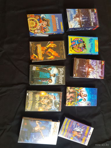 Коллекция видеокассет VHS