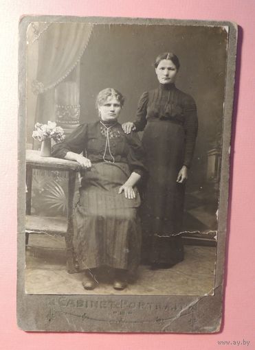 Фото кабинет-портрет "Сестры", РИ, до 1917 г.