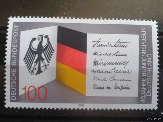 ФРГ 1989 40 лет ФРГ, флаг, герб, **   Михель-2,4 евро