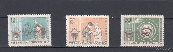 Космос. Визит Титова. Вьетнам. 1962. 3 марки (полная серия). Michel N 217-219 (8,0 е)