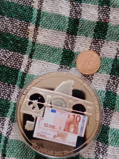 Либерия 1 доллар 2002 деньги Евросоюза 10 евро