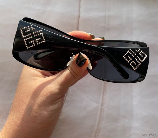 Солнцезащитные очки Givenchy оригинал