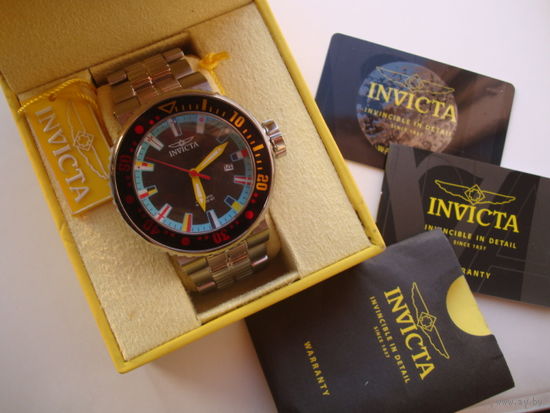 Часы INVICTA,Made USA!WR200m.,,коробка,паспорт,как новые!