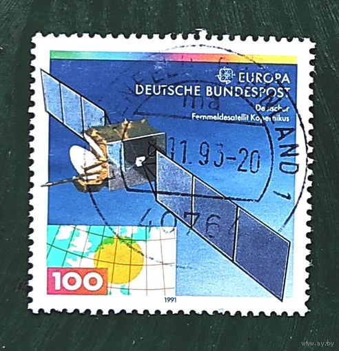 Германия: 1м космический аппарат