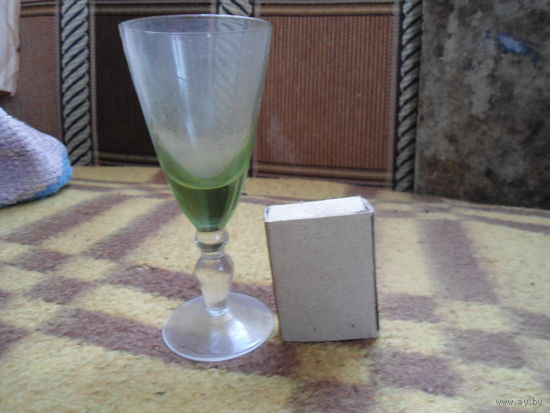 Рюмка, зеленое стекло, из СССР