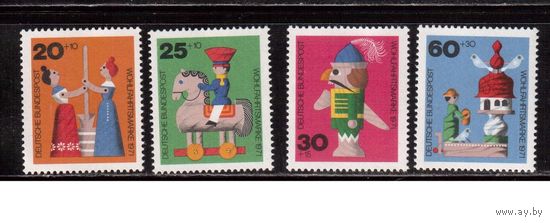 Германия(ФРГ)-1971,(Мих.705-708), **, Игрушки