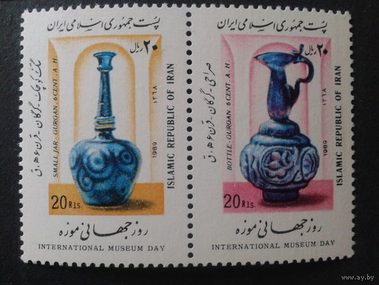 Иран 1988 межд. день музеев сцепка