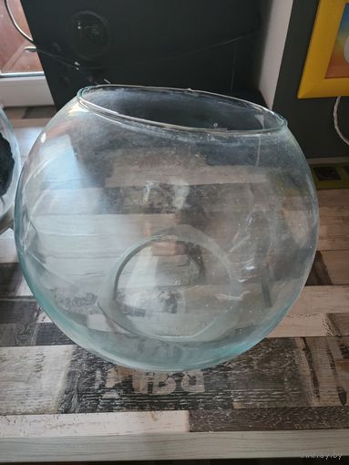 Аквариум для рыбок круглай шар 25 литров
