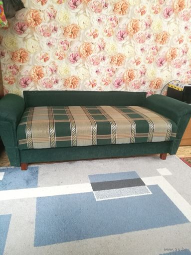 Мини-диван с нишей