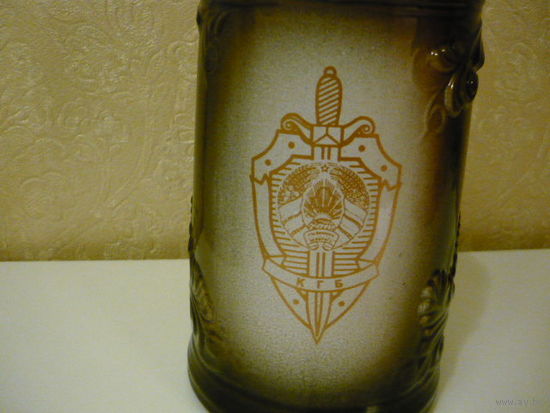 Пивная кружка с логотипом КГБ