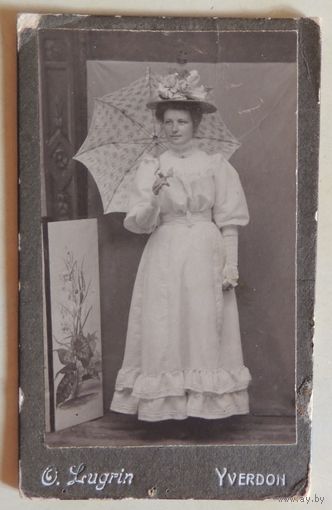 Фото "Дама с зонтиком", до 1917 г.