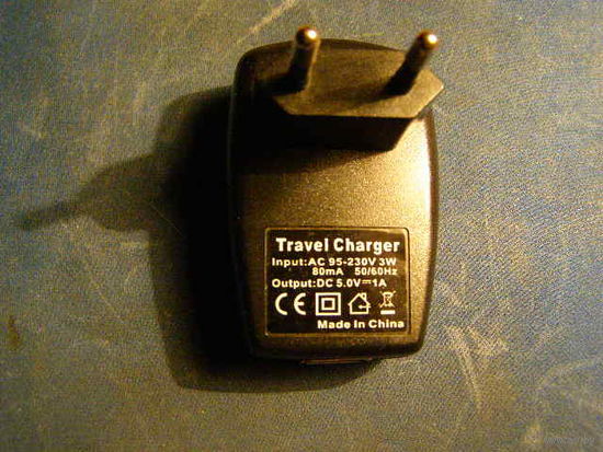 Сетевой адаптер питания ( Зарядное устройство )  Travel Charger