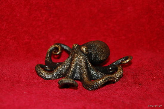 Статуэтка осьминог , бронза