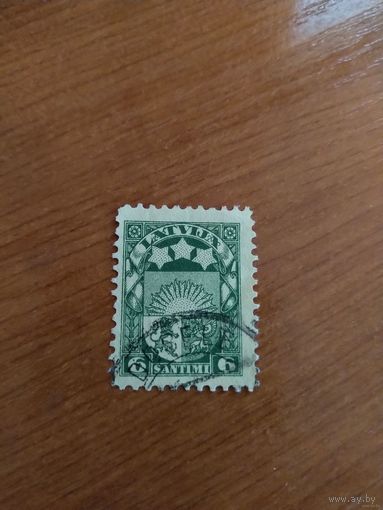 1927 Латвия мих 118 у жепа желтая зуб. Лин 10 герб (1-12)