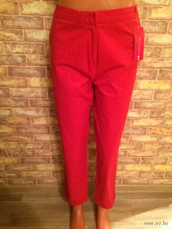 Стильные брюки на 50-52 размер, насыщенно красного цвета, марка Camaieu, отличное качество и состав: 97% хлопка и 3% эластана. Приобретала себе, но не подошли по размеру, очень классные и красивые, пр