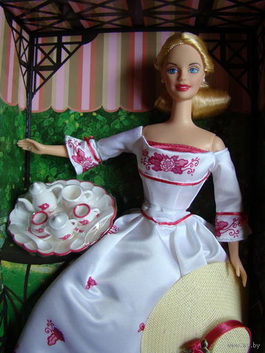 Victorian Tea Barbie, 2002