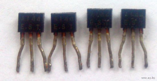 Цифровой транзистор DTA144es A144 Japan TO-92s