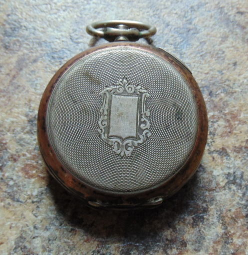 Серебряный корпус на старинные часы.