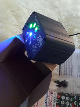 Супер лазер проектор 128 фигур стробоскоп RGB пульт
