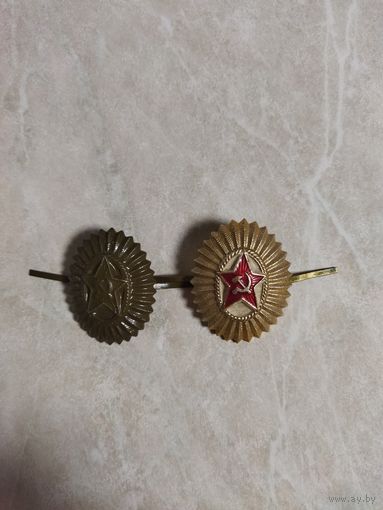 Две кокарды офицерские. СССР.