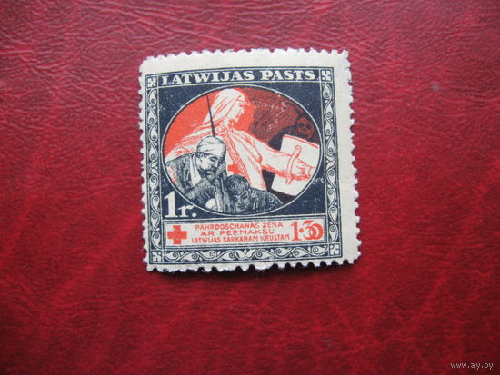 Марка Красный крест 1921 год Латвия