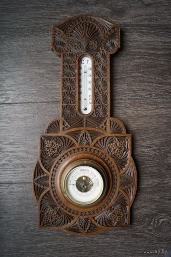 Винтажный Барометр с Термометром, резьба, Клеймо Харлем (Haarlem), середина ХХ века, Нидерланды.