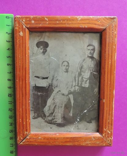Фото в рамке под стеклом "Семья", до 1917 г.