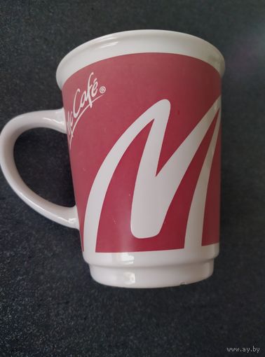 Кружка Макдональдс 2013 года. McCafe. Есть не большой скол.