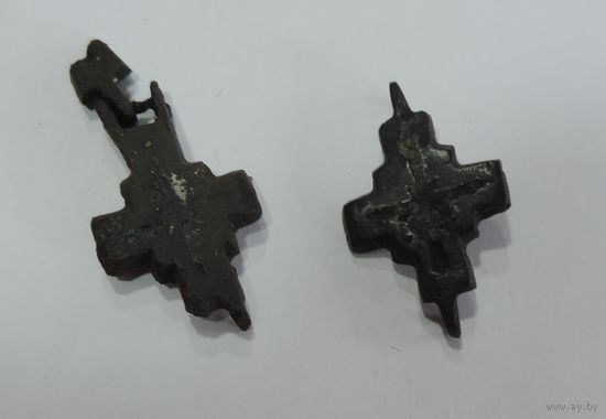 Части от крестов энкалпион. до 1917г. Размер 1.8-2.3 см.