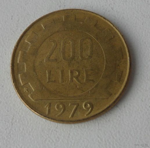 200 лир Италия 1979 г.в.