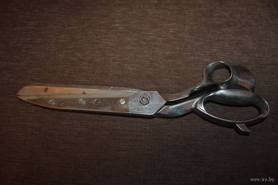 Раскройные ножницы, времён СССР, длина 36 см.