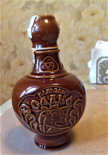 Бутылка с рюмкой "Бальзам Садко" (глиняные)
