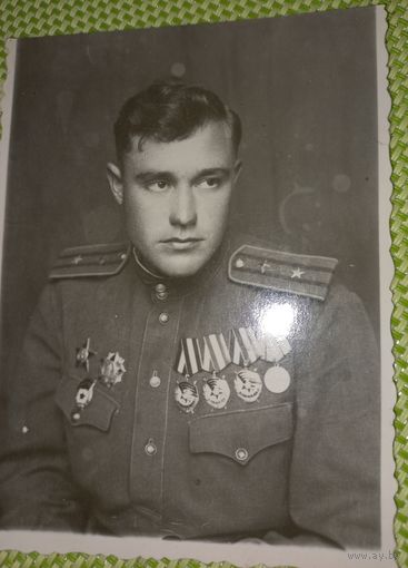 Фото Красавец 1944 невский,и кр звезды, и 3 кр. знамени будущий  ГСС (.W)