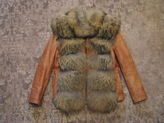 Куртка утеплённая 46 р кожа натуральная и мех. Длина - 60 см, длина рукава - 60 см, ОБ 100 -102 см. Для весны, осени мягкой зимы.